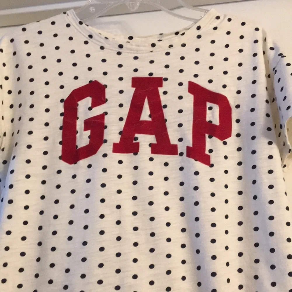 Gap t-shirt, size M(8-9)